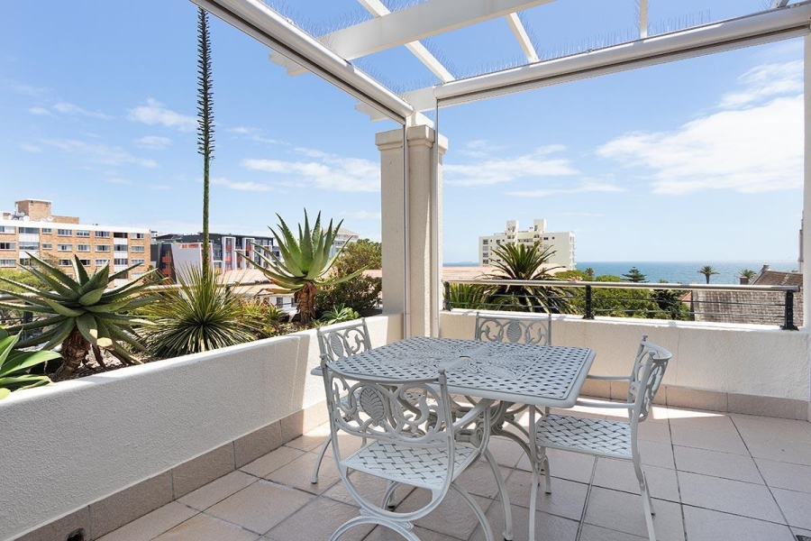 To Let 2 Bedroom Property for Rent in Sea Point Western Cape